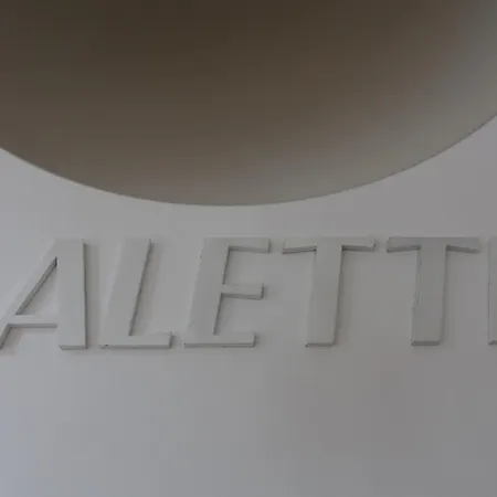 Kleine 25 Apartman Solingen